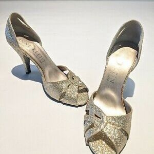 Anne Klein Neiman Marcus HTF Gold Heels 6.5